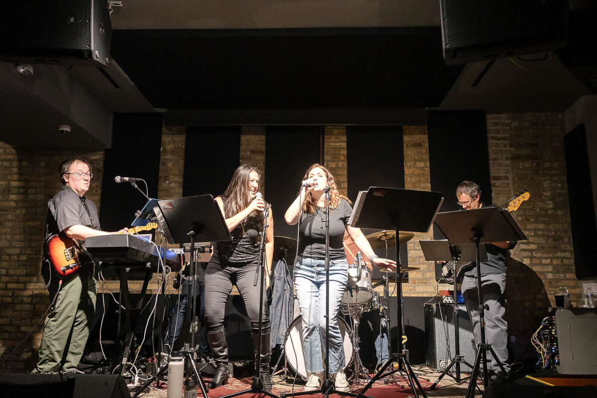 RO KARAOKE RO KARAOKE