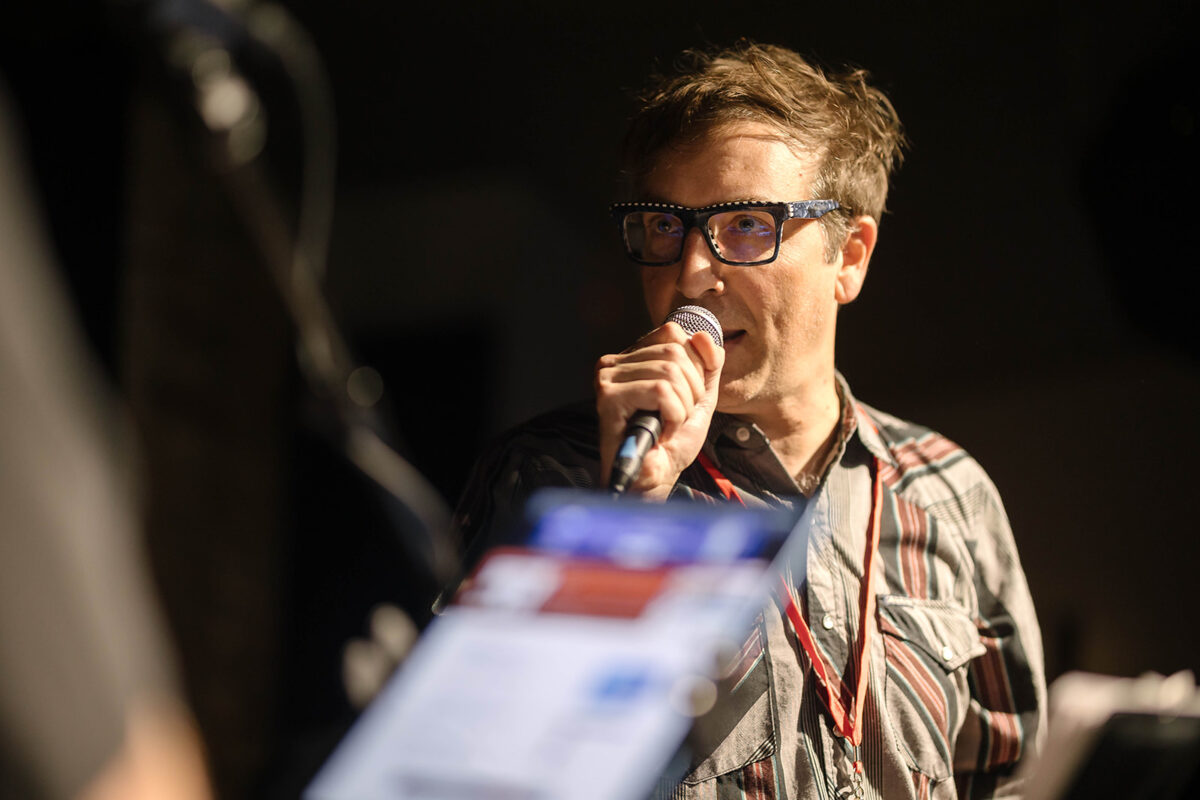 RO KARAOKE RO KARAOKE