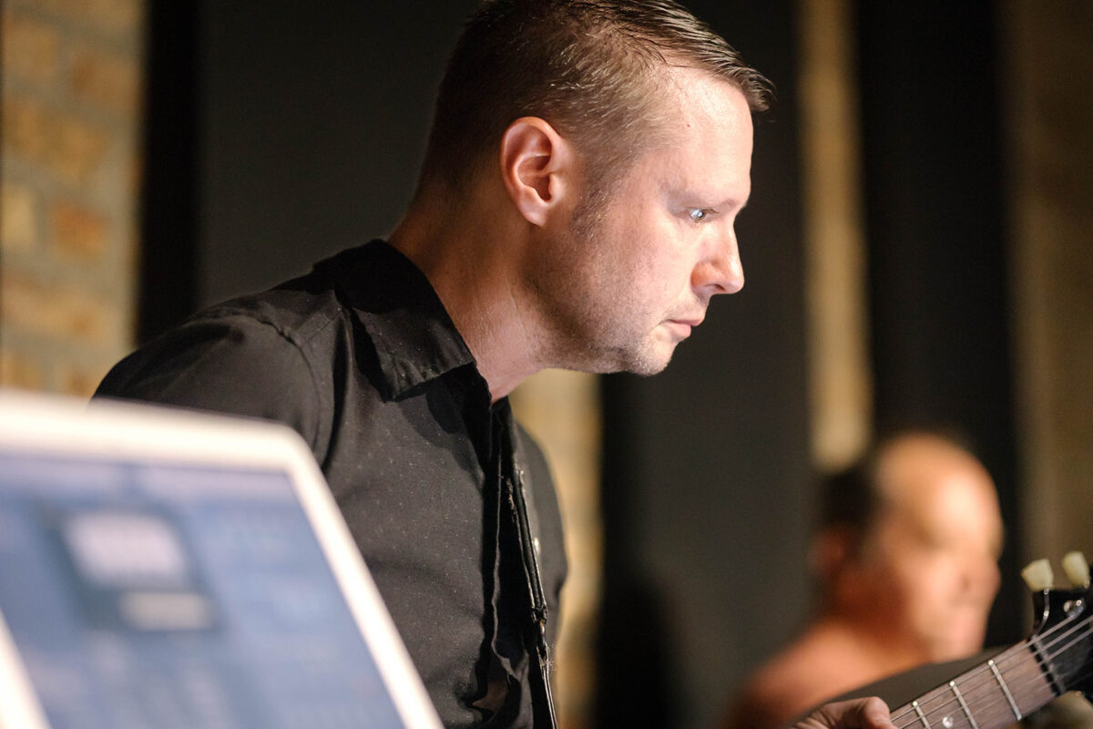 RO KARAOKE RO KARAOKE