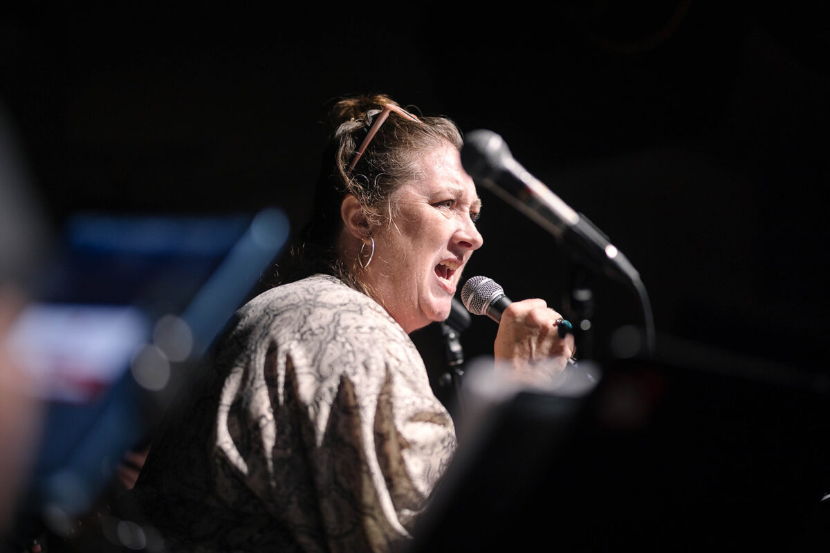 RO KARAOKE RO KARAOKE